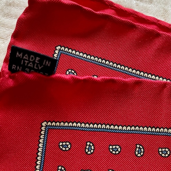 Two Silk Pocket Handkerchiefs. Men's Fashion Squares. Traditional Patterns. Used - Picture 4 of 8